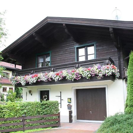 Cozy Chalet in Leogang Salzburg with Garden Exterior foto