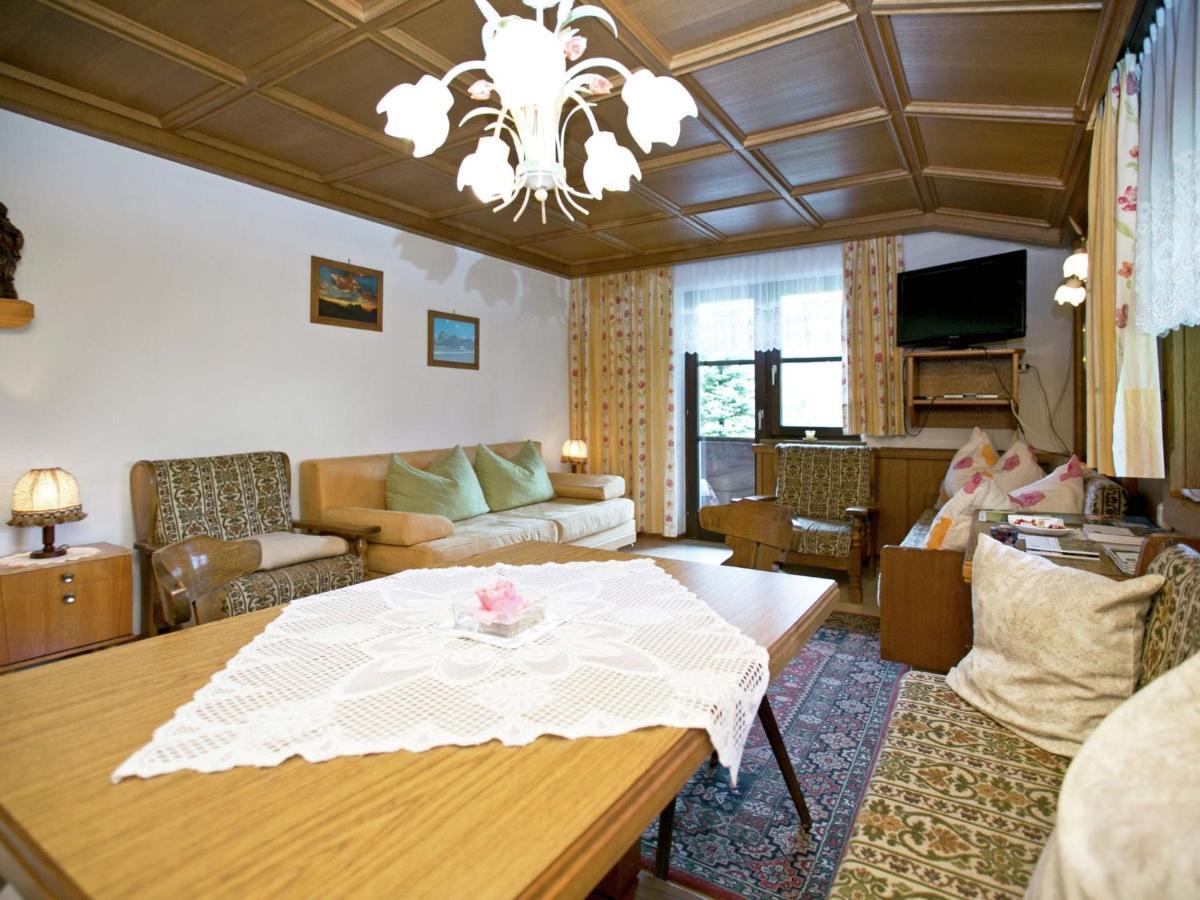 Cozy Chalet in Leogang Salzburg with Garden Exterior foto
