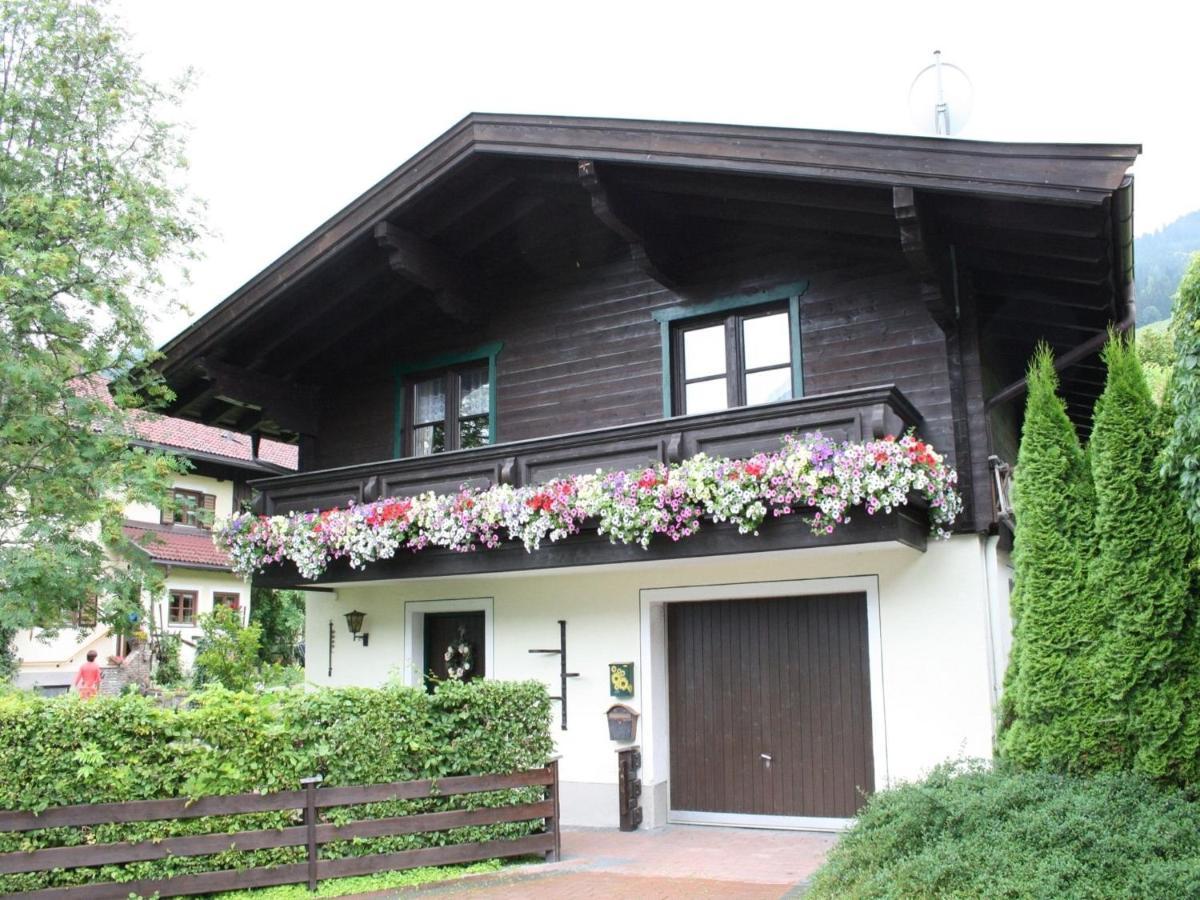 Cozy Chalet in Leogang Salzburg with Garden Exterior foto
